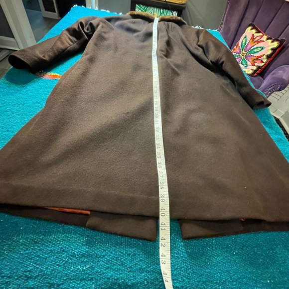 Vintage Michel Daniel, Paris Brown Wool Coat with Fur Collar - Picture 5 of 10